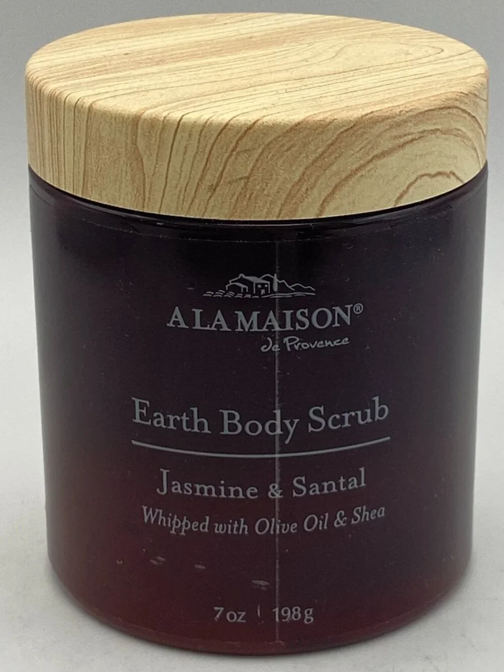 A La Maison De Provence Earth Body Scrub – Jasmine & Santal (7 oz / 198 g)